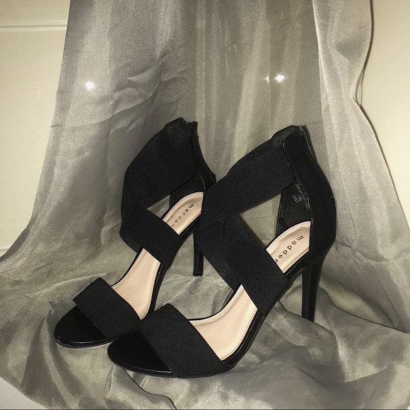 Black Heels - Picture 2 of 8